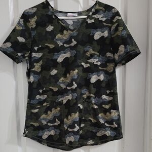 Camo V-Neck Pocket Tee Scrub Top